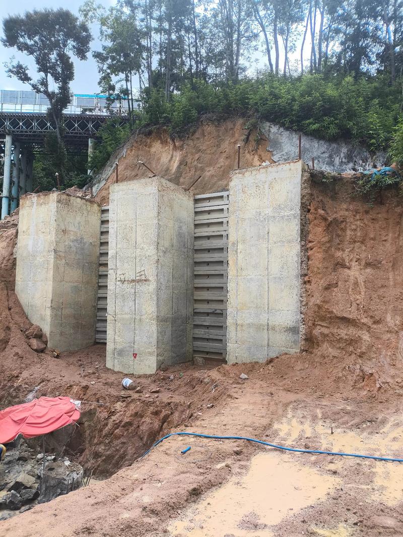 马鞍山雨山区抗滑桩支护